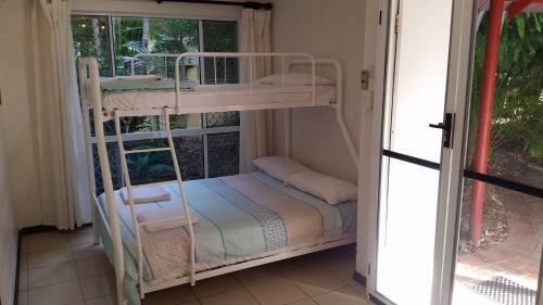 Shambhala Retreat Magnetic Island Cottages