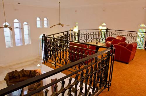 Villa Broken Hill Outback Church Stay