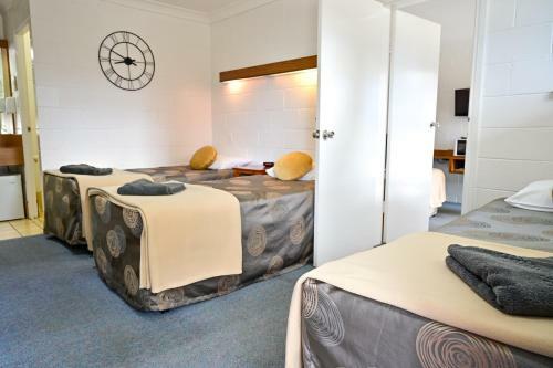 Byer Fountain Motor Inn
