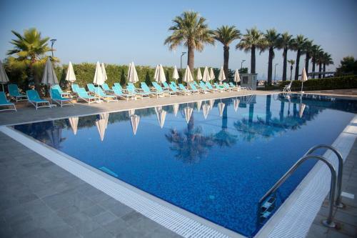 Premium Beach Hotel