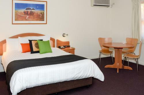 Pegasus Motor Inn And Serviced Apartments