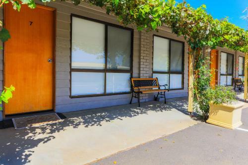 Country Roads Motor Inn Naracoorte