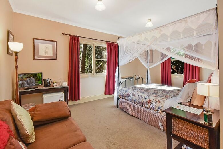 Bed & Breakfast Lurline House