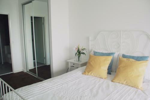 New Oriental Serviced Apartments