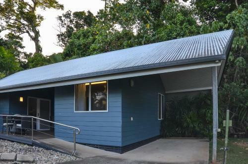 Mission Beach Hideaway Holiday Village