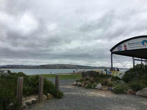 Hostal Yelki By The Sea B&B