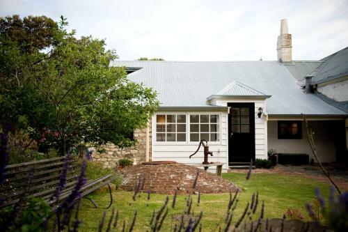 Hostal Yelki By The Sea B&B