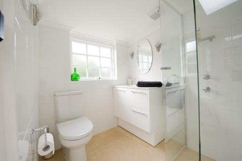 Hostal Yelki By The Sea B&B