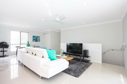 Beach Breeze Holiday House