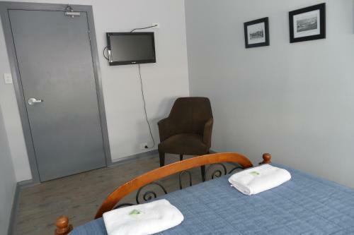 The Crown & Anchor Hotel