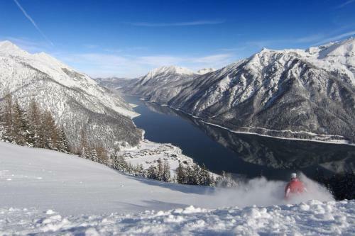 Chalet & Apartments Tiroler Bua