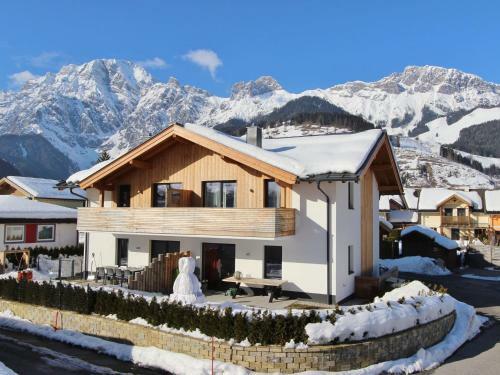Cozy Apartment With Sauna In Leogang