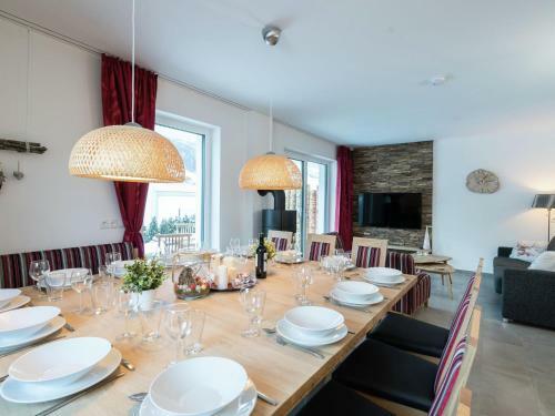 Cozy Apartment With Sauna In Leogang
