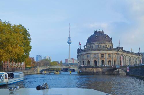 Kuhnle-tours Citymarina