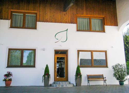 Apartamento G�stehaus Am Lindenhain