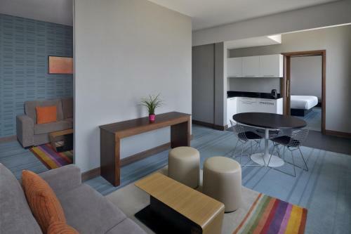 Aloft Dhahran Hotel
