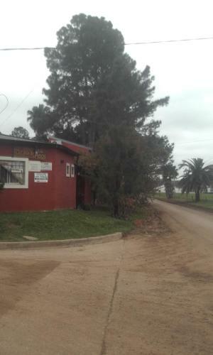 La Casa De Los Pinos