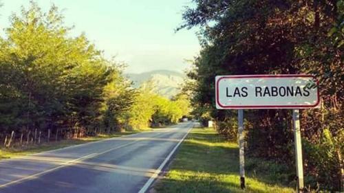 Entre Sierras Y Pajaros
