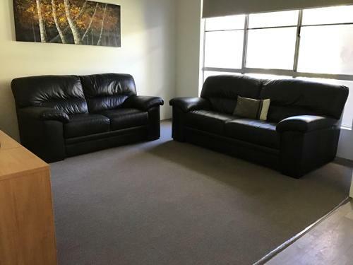 Beachwood House - Broadwater