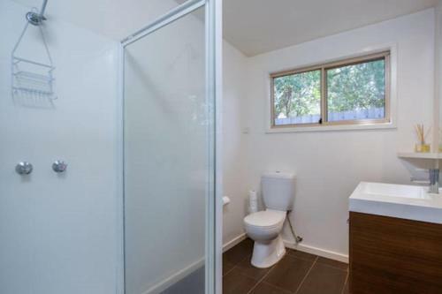 Tasman Surf House - So Close To The Beach