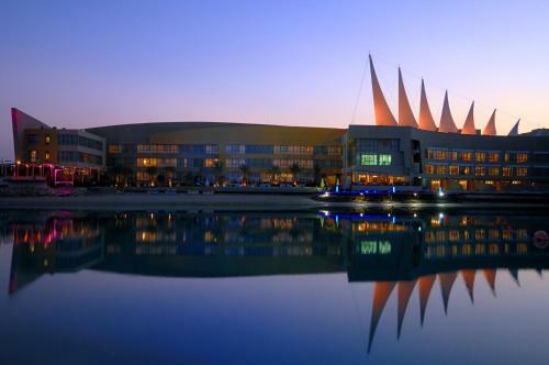 Aparthotel Dragon Hotel And Resort