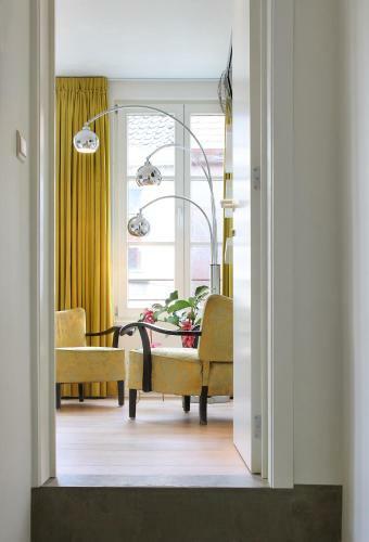 Hostal Alphabed Guest House