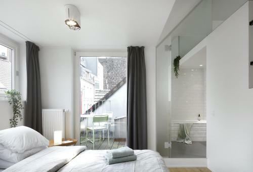 Hostal Alphabed Guest House