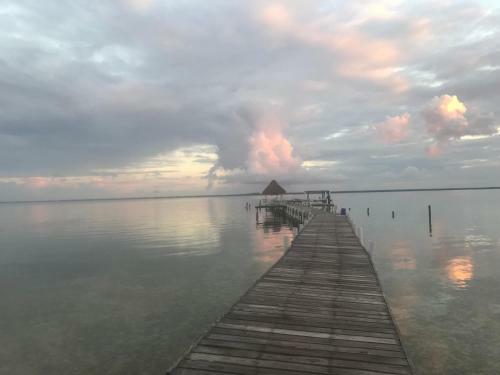 Hotel Tilt-ta-dock Resort Belize