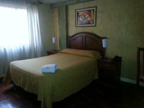 Hotel Cordillera Real