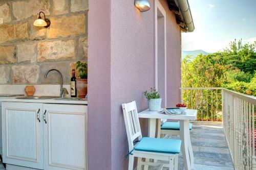 Hostal Villa Mike