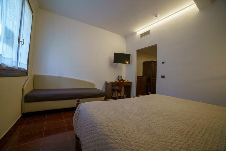 Hotel Lago Bin