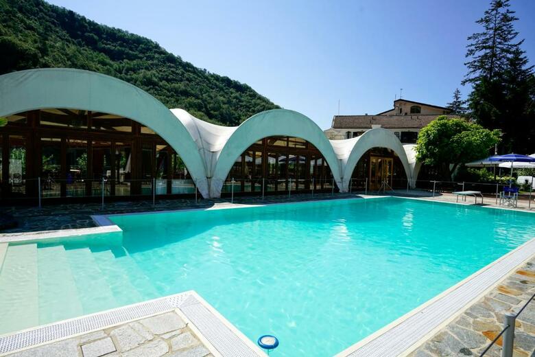 Hotel Lago Bin