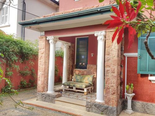 Red Monkey Hostel