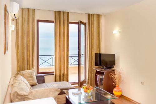 Apartamentos Sea View Rental Front Beach