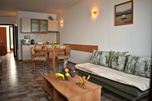 Apartamentos Sea View Rental Front Beach