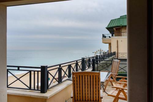 Apartamentos Sea View Rental Front Beach