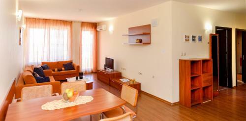 Apartamentos Sea View Rental Front Beach