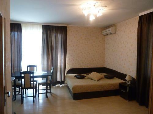 Hostal Tarnovski Dom Guest Rooms