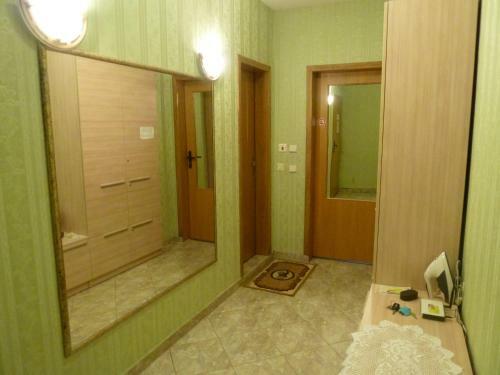 Hostal Tarnovski Dom Guest Rooms
