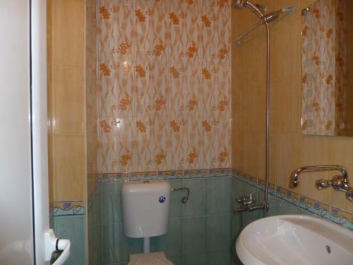 Hostal Tarnovski Dom Guest Rooms
