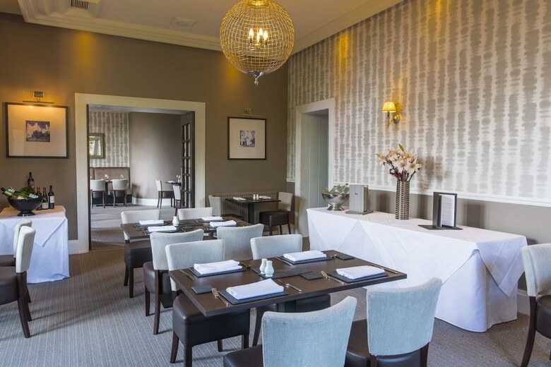 Rosslea Hall Hotel