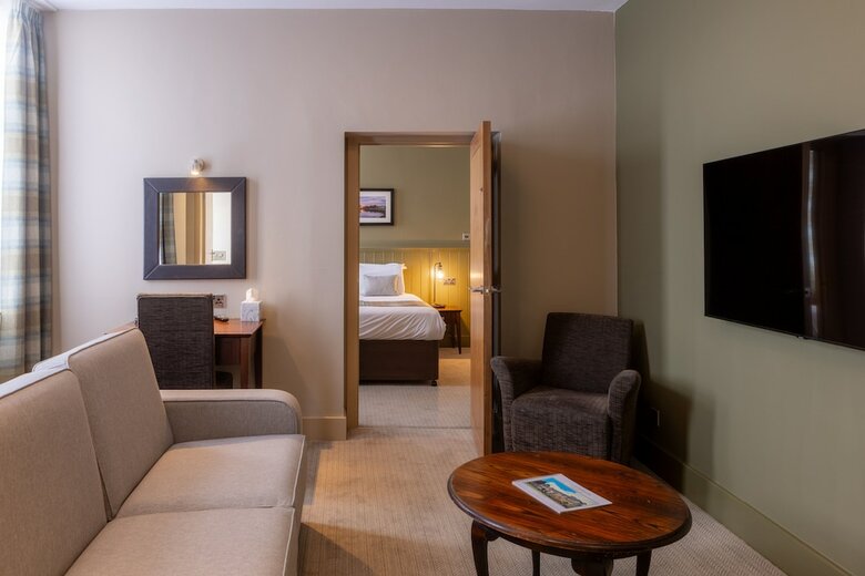 Rosslea Hall Hotel