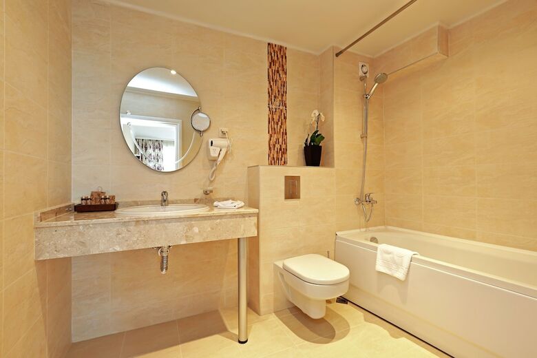 White Rock Castle Suite Hotel & Spa