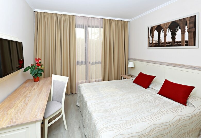 White Rock Castle Suite Hotel & Spa