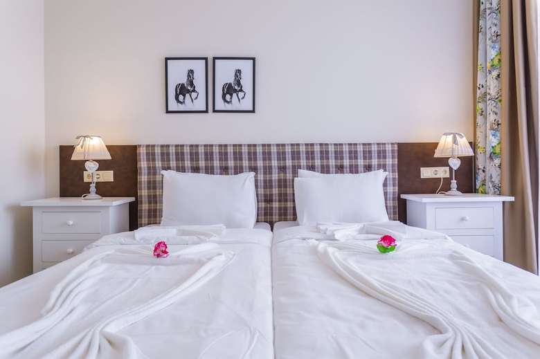 Gardenia Beach Palace Aparthotel