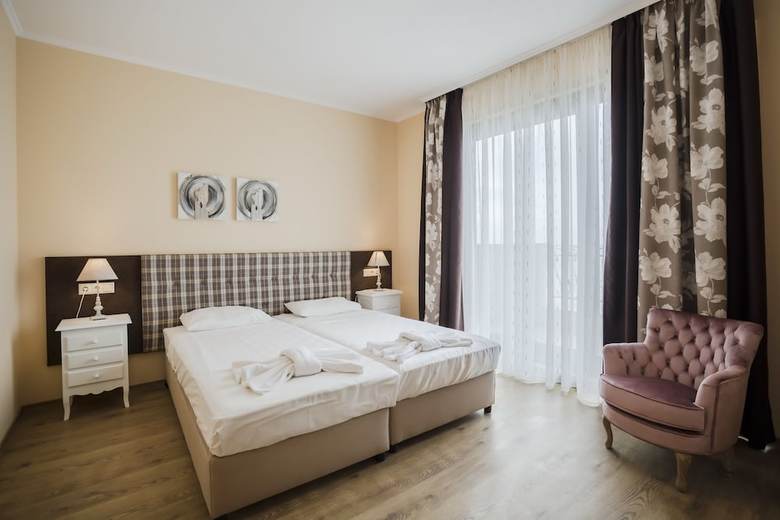 Gardenia Beach Palace Aparthotel