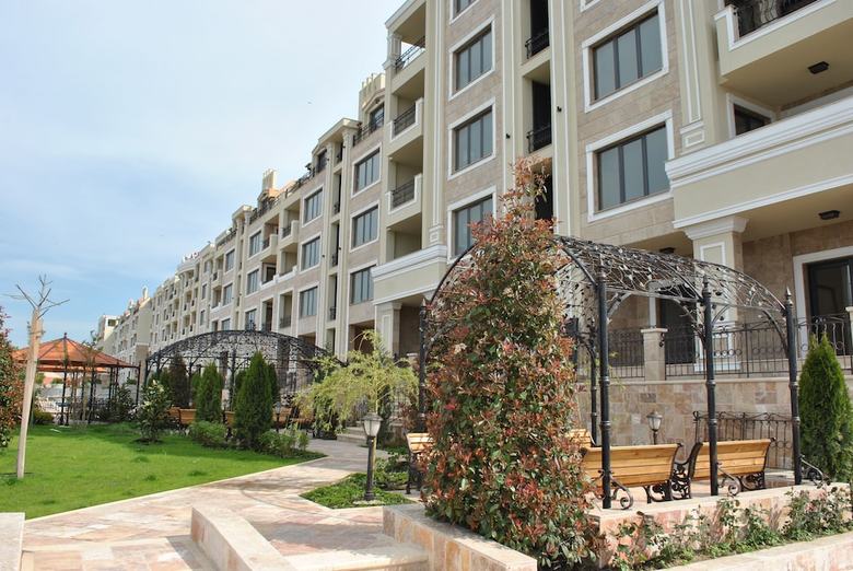 Gardenia Beach Palace Aparthotel