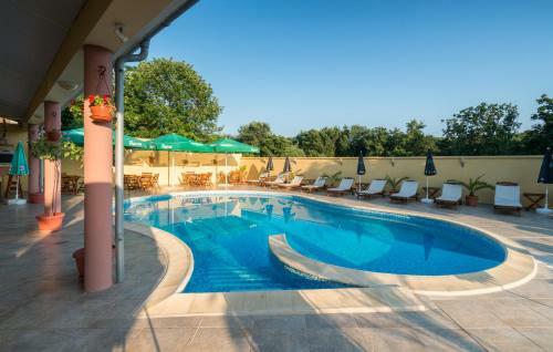 Family Hotel Dayana Beach