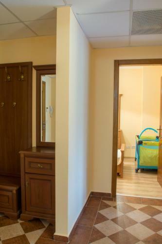Port Palace Apartments