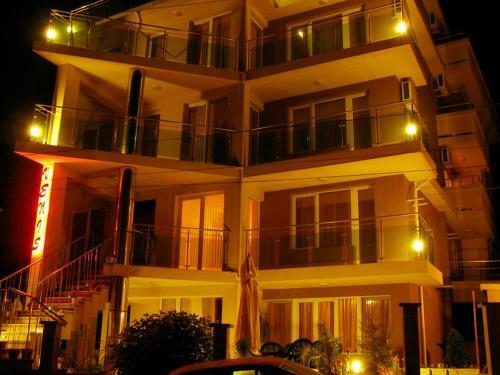 Venis Hotel